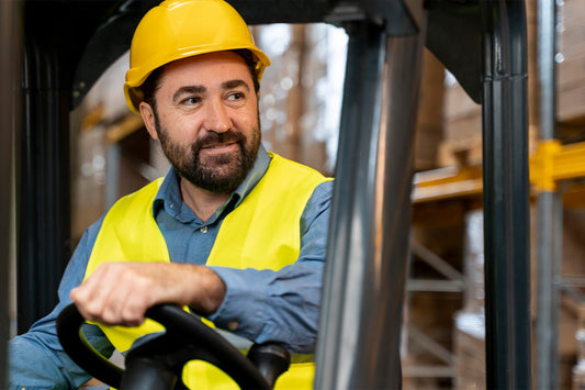 Optimizando Almacenes: Guía para la Selección de Montacargas Eficientes